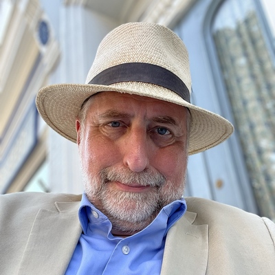 Thomas Michael Caldwell (@MicCamPen)