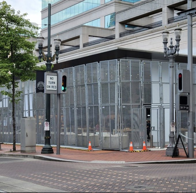 FancyNancy64 (@FancyNancy64)